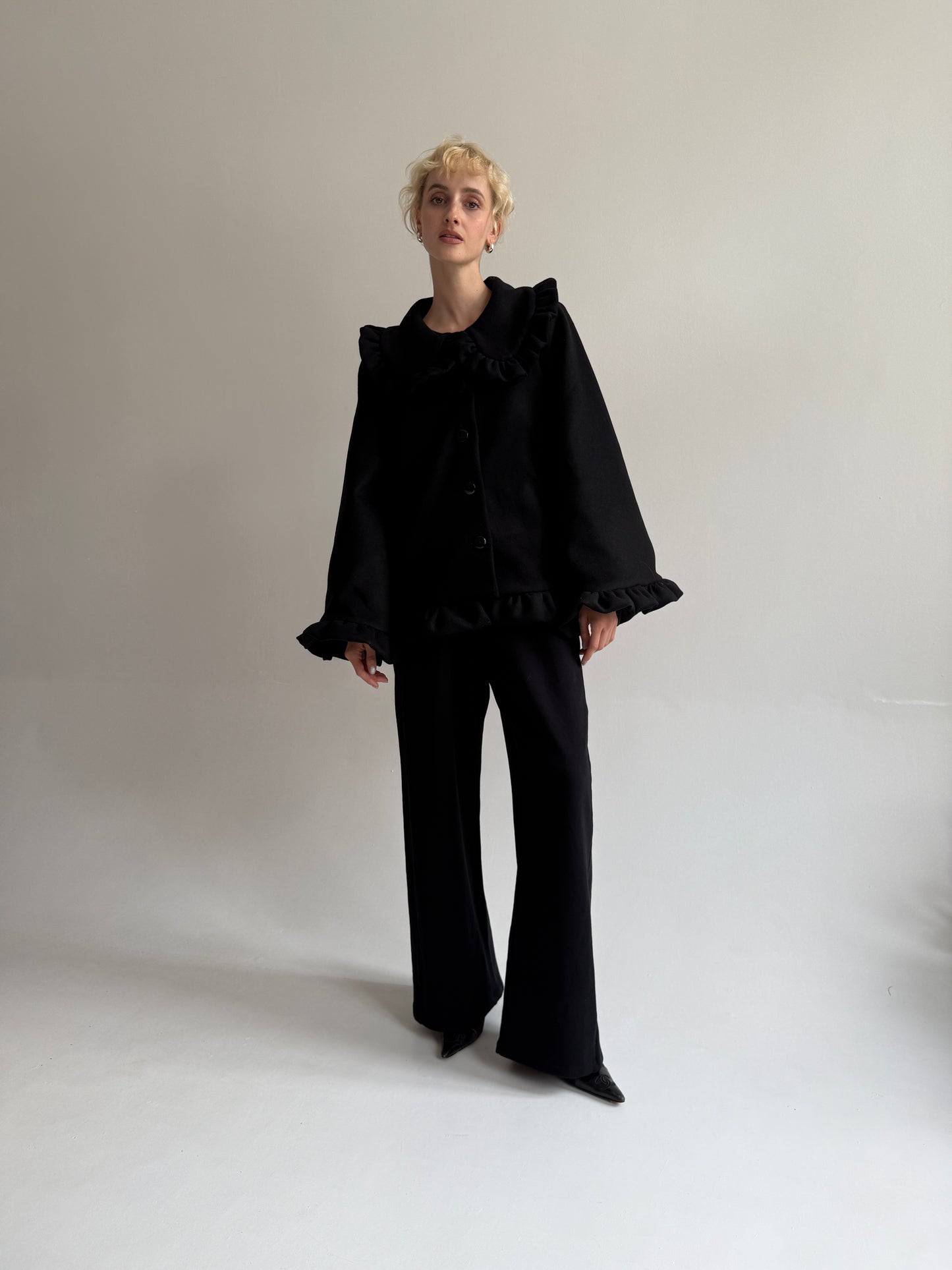 Black swan short wool coat
