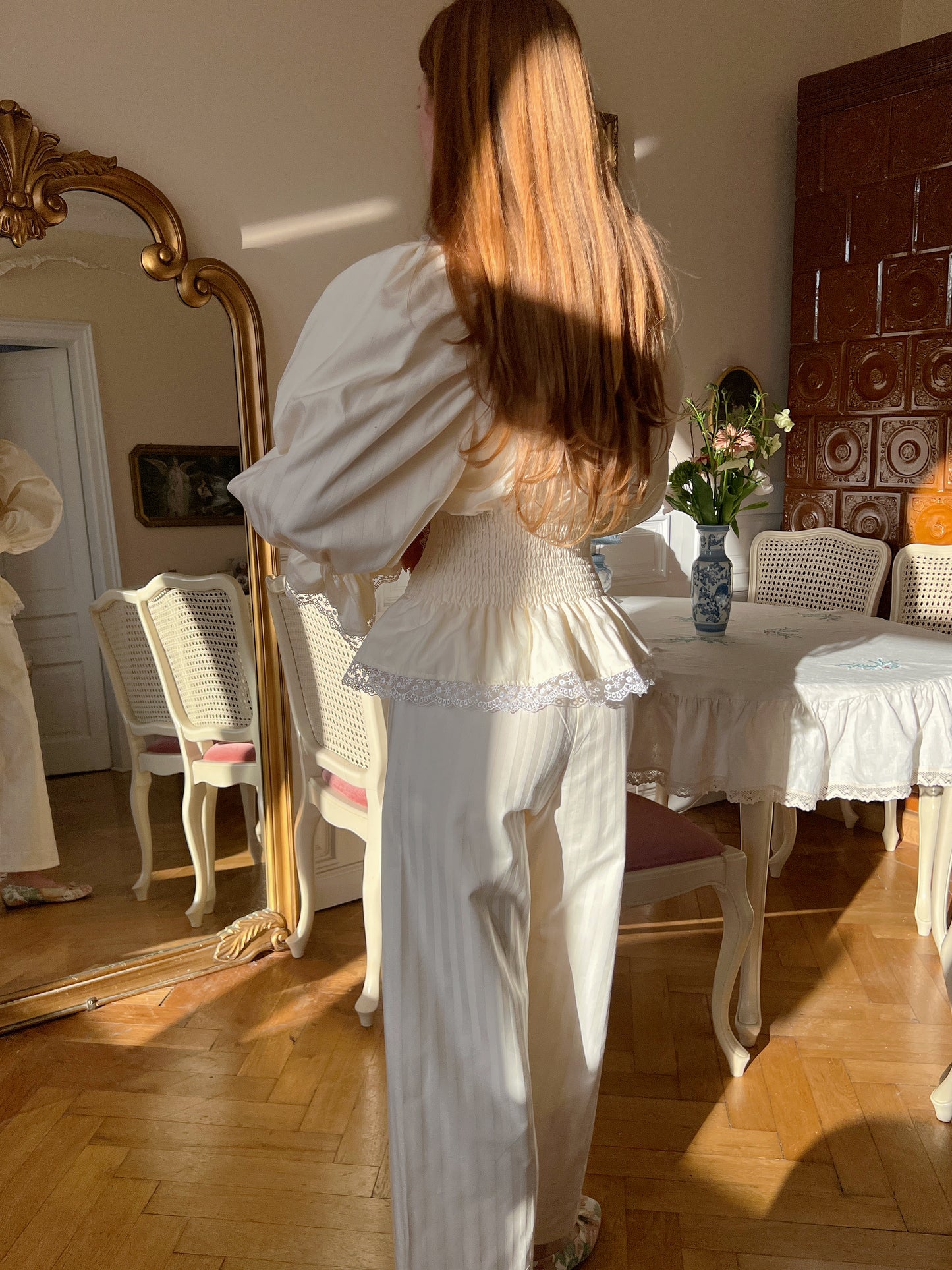 Cotton poplin antique puff sleeve set in Cream