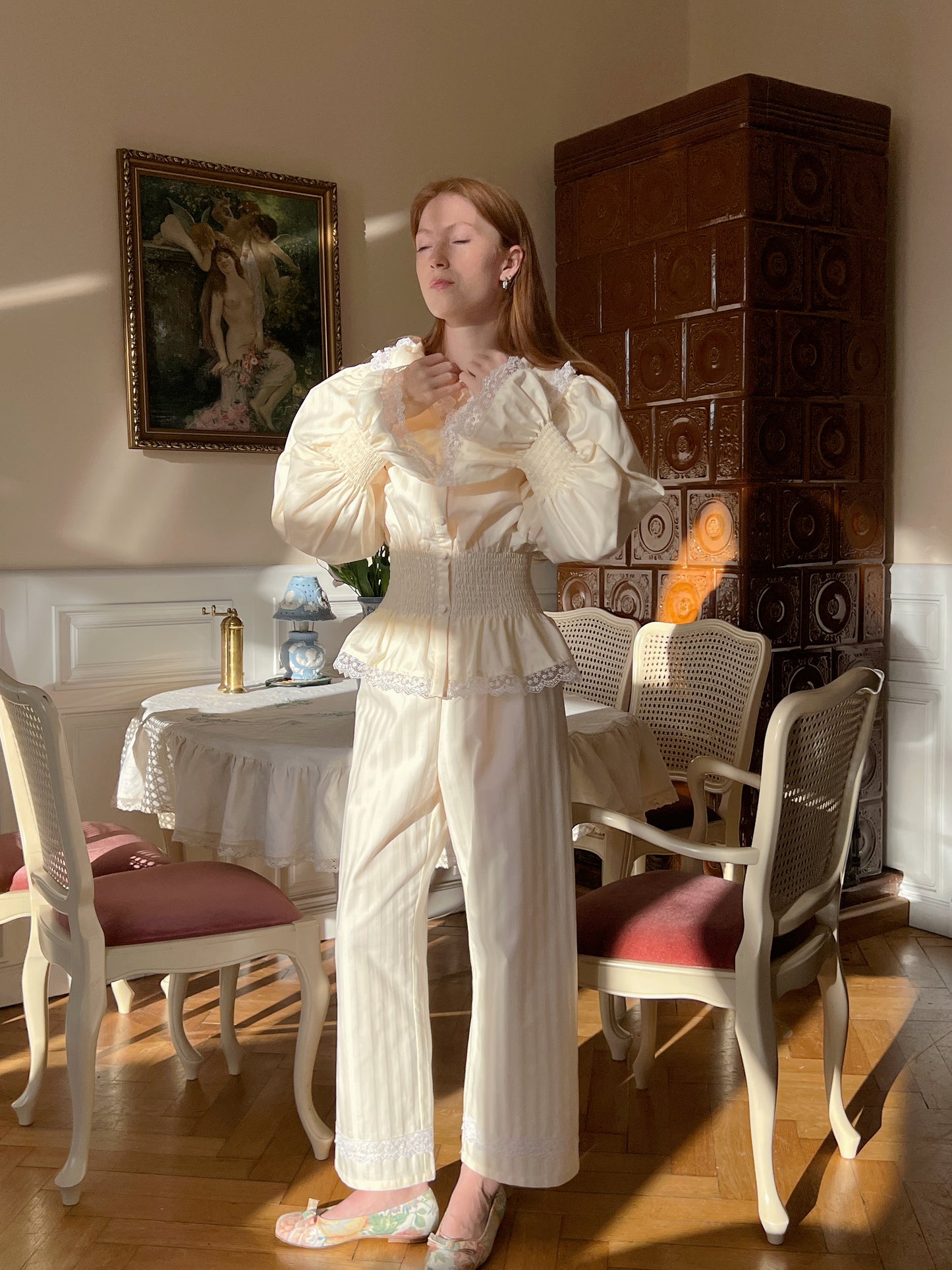 Cotton poplin antique puff sleeve set in Cream