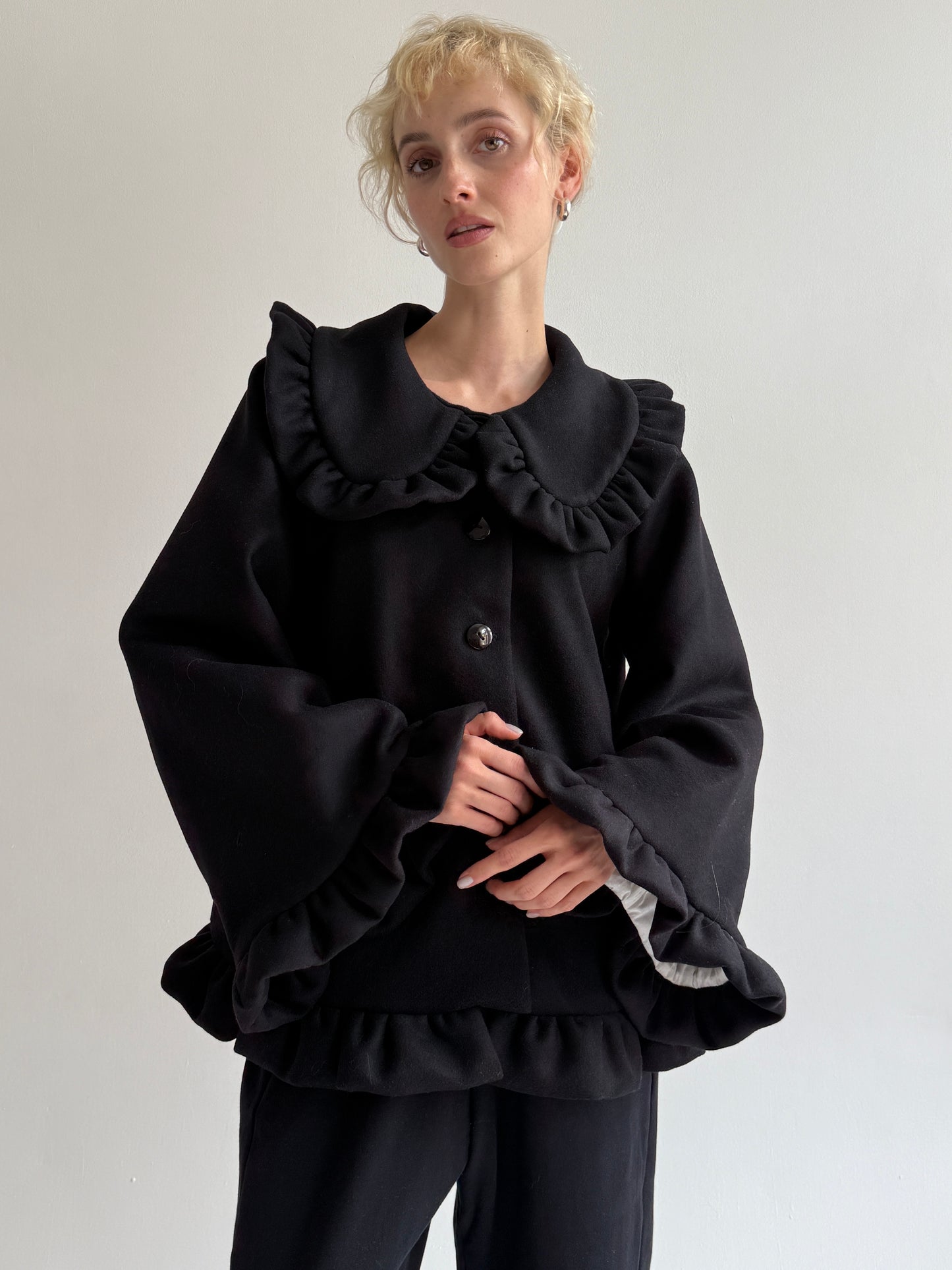 Black swan short wool coat