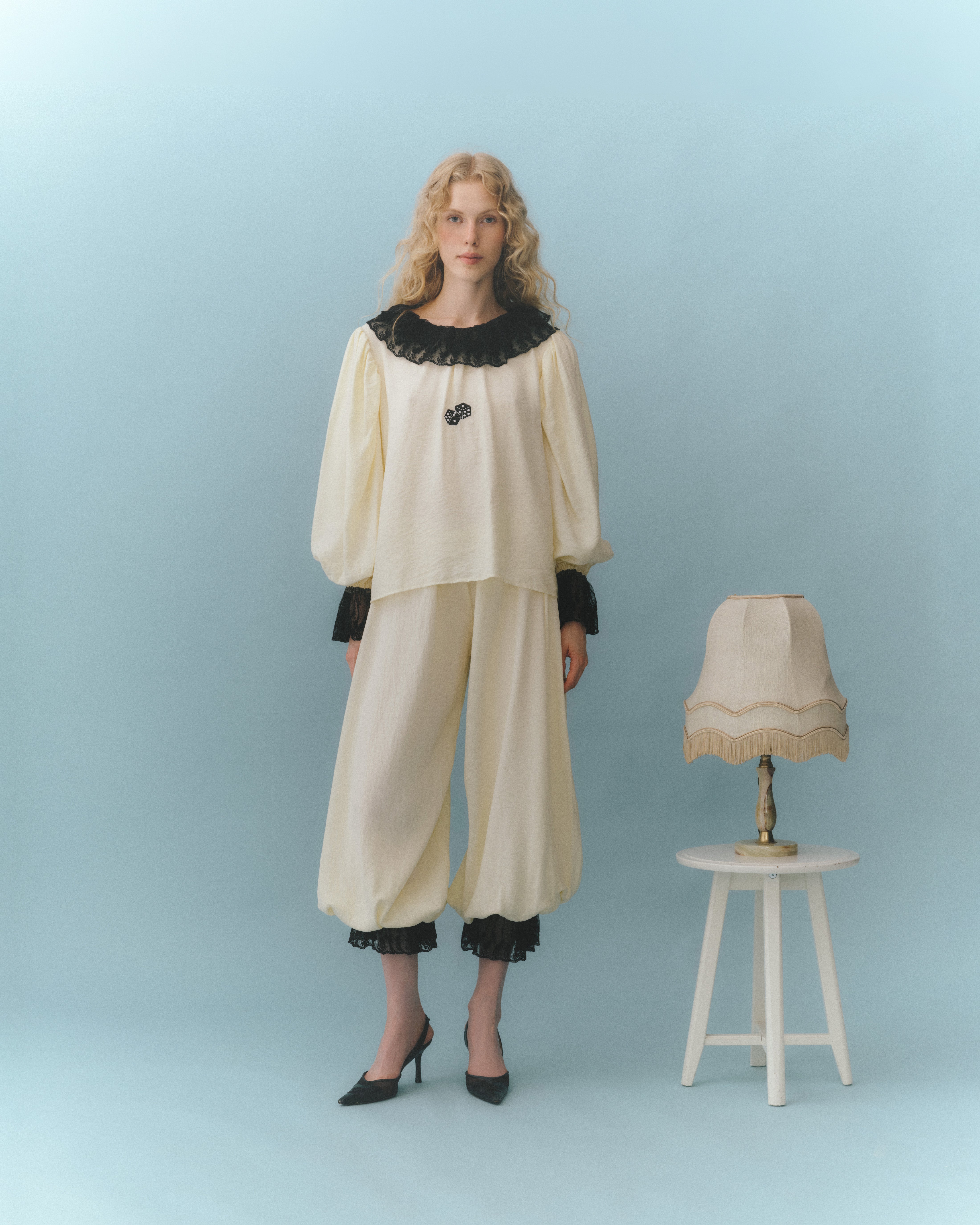 Dice pierrot set in Yellow
